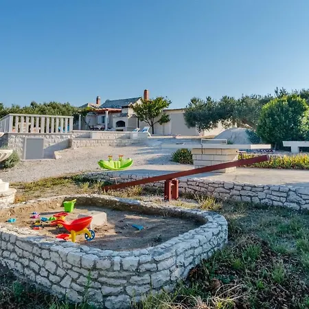 Maslinica Villa