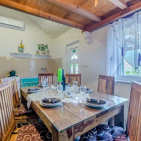 Villa Maslinica *