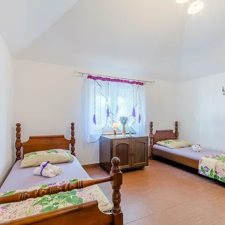 Вилла Maslinica