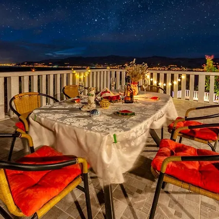 ヴィラ Maslinica *