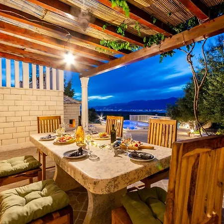 Maslinica Вилла *