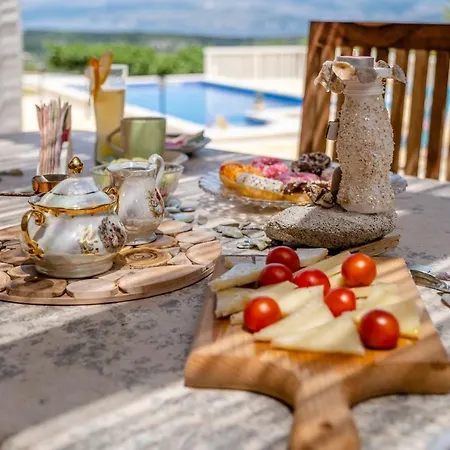 Maslinica * Пучишча