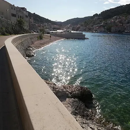 Maslinica Пучишча